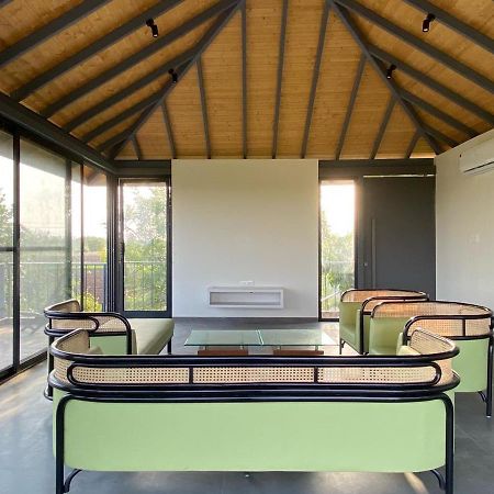 Shakuntala Farms - Rustic Farmstay With Modern Comforts 나식 외부 사진