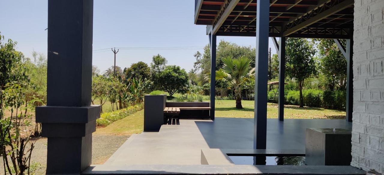 Shakuntala Farms - Rustic Farmstay With Modern Comforts 나식 외부 사진