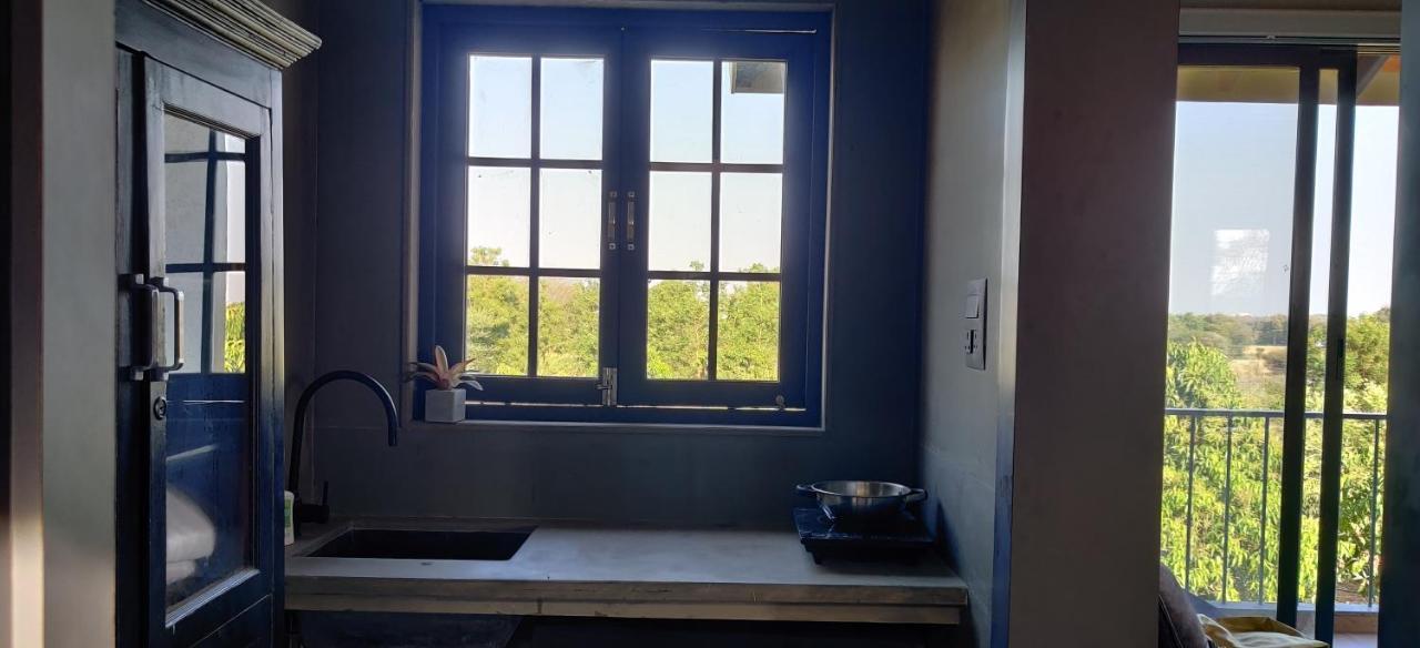 Shakuntala Farms - Rustic Farmstay With Modern Comforts 나식 외부 사진